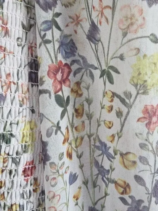 ARITZIA | Wilfred Tempest Blouse smocked Floral Cropped Sz L - Picture 5 of 6